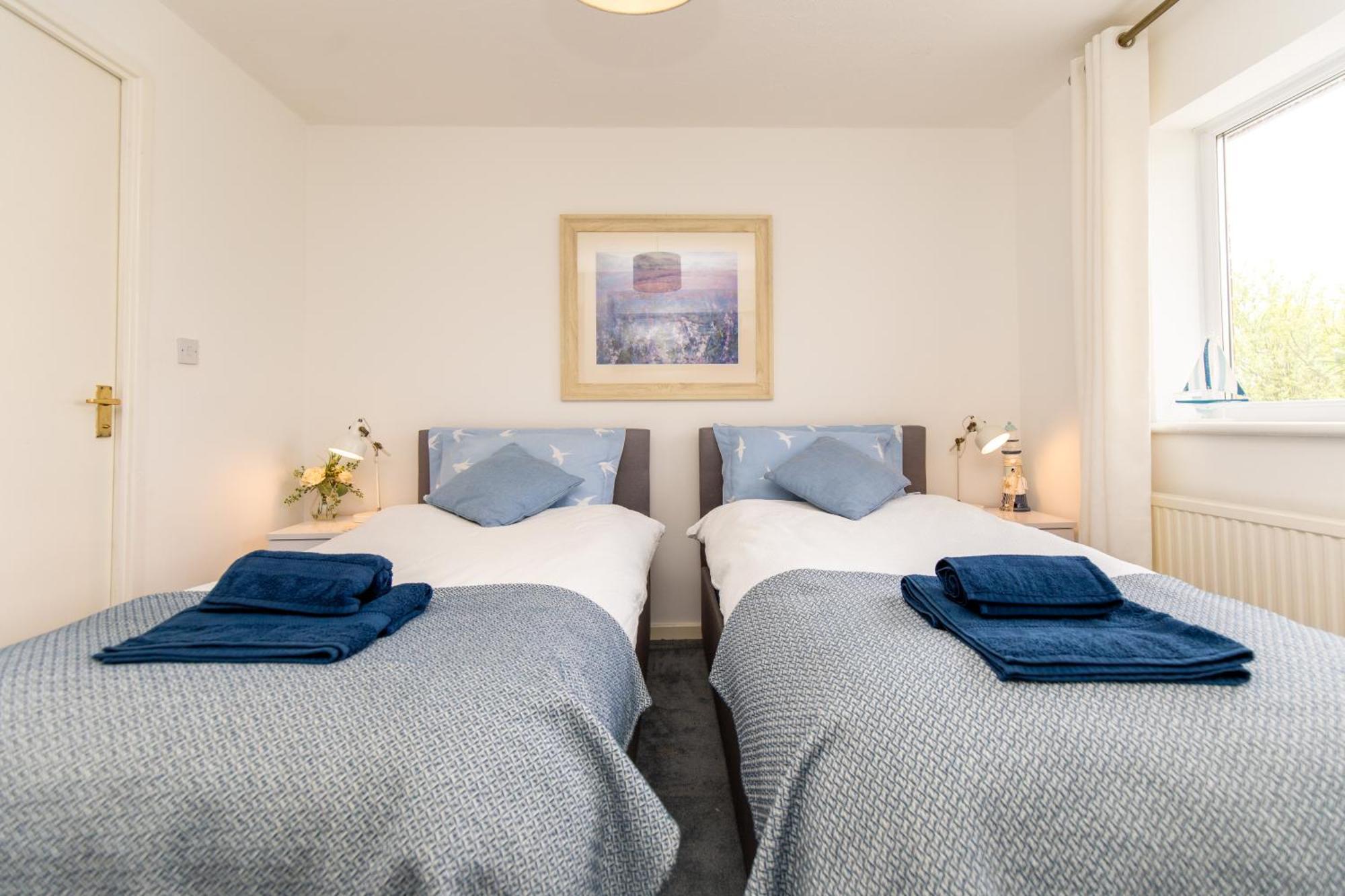 Comfortable And Spacious Superb Holiday Home In Llanelli, Dog Friendly 外观 照片
