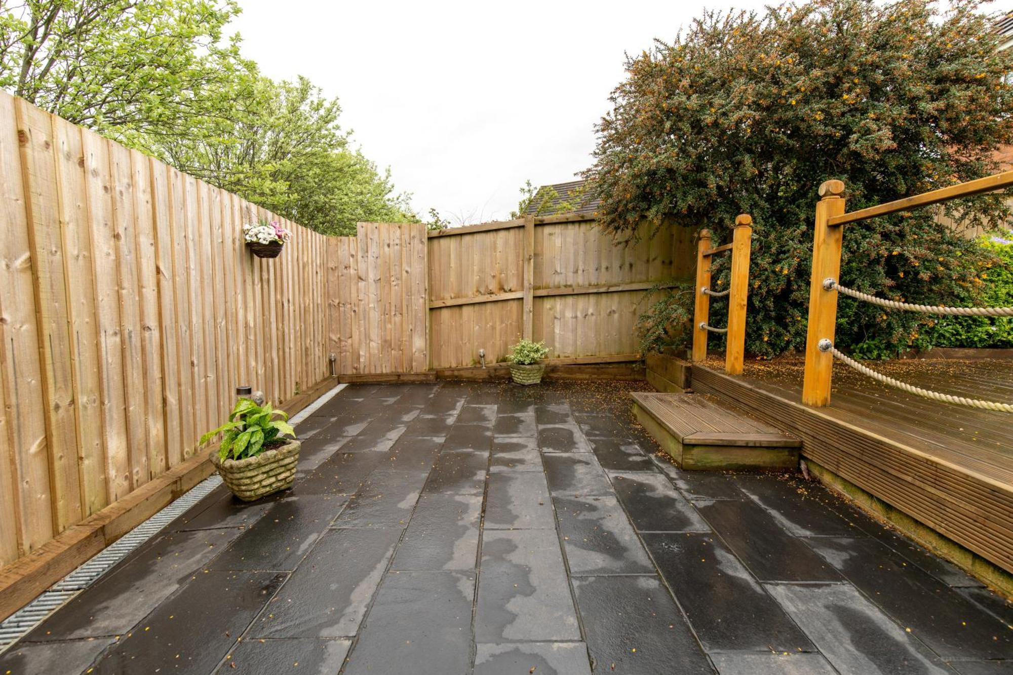 Comfortable And Spacious Superb Holiday Home In Llanelli, Dog Friendly 外观 照片